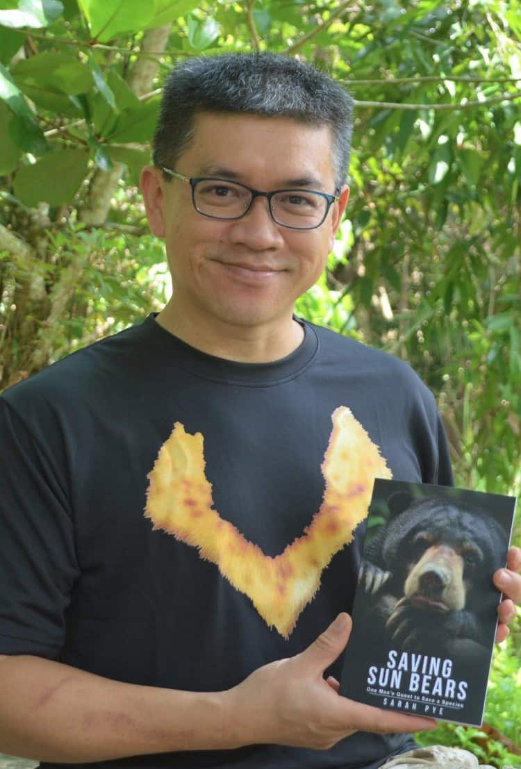 Wong Siew Te Holding Savings Sun Bears Book By Sarah Pye